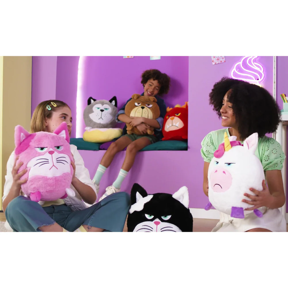Hangry Petz Lucy Pink Cat 12 inch Interactive Plush - Image 6